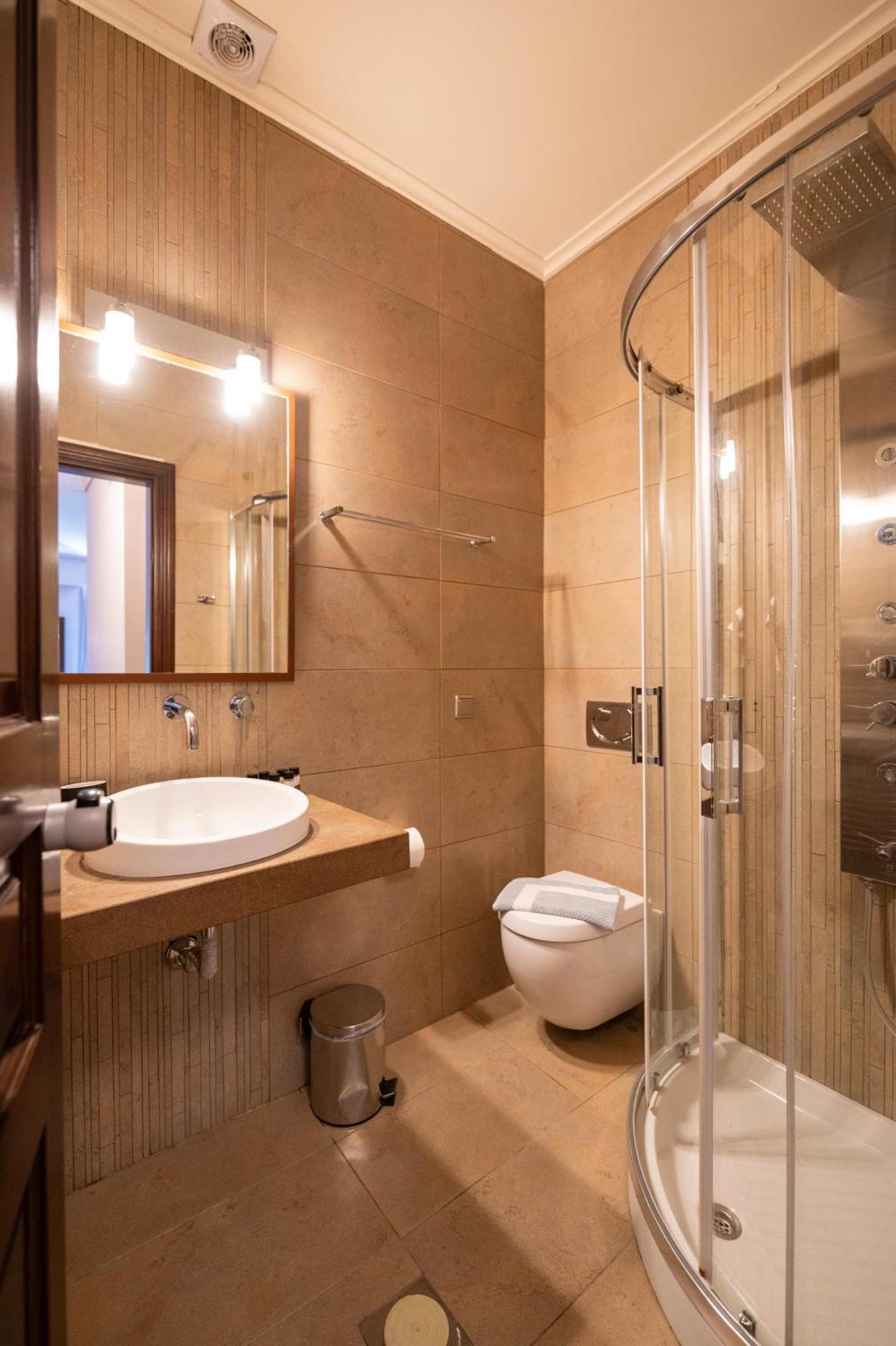 La Boheme Hotel Гитион Экстерьер фото