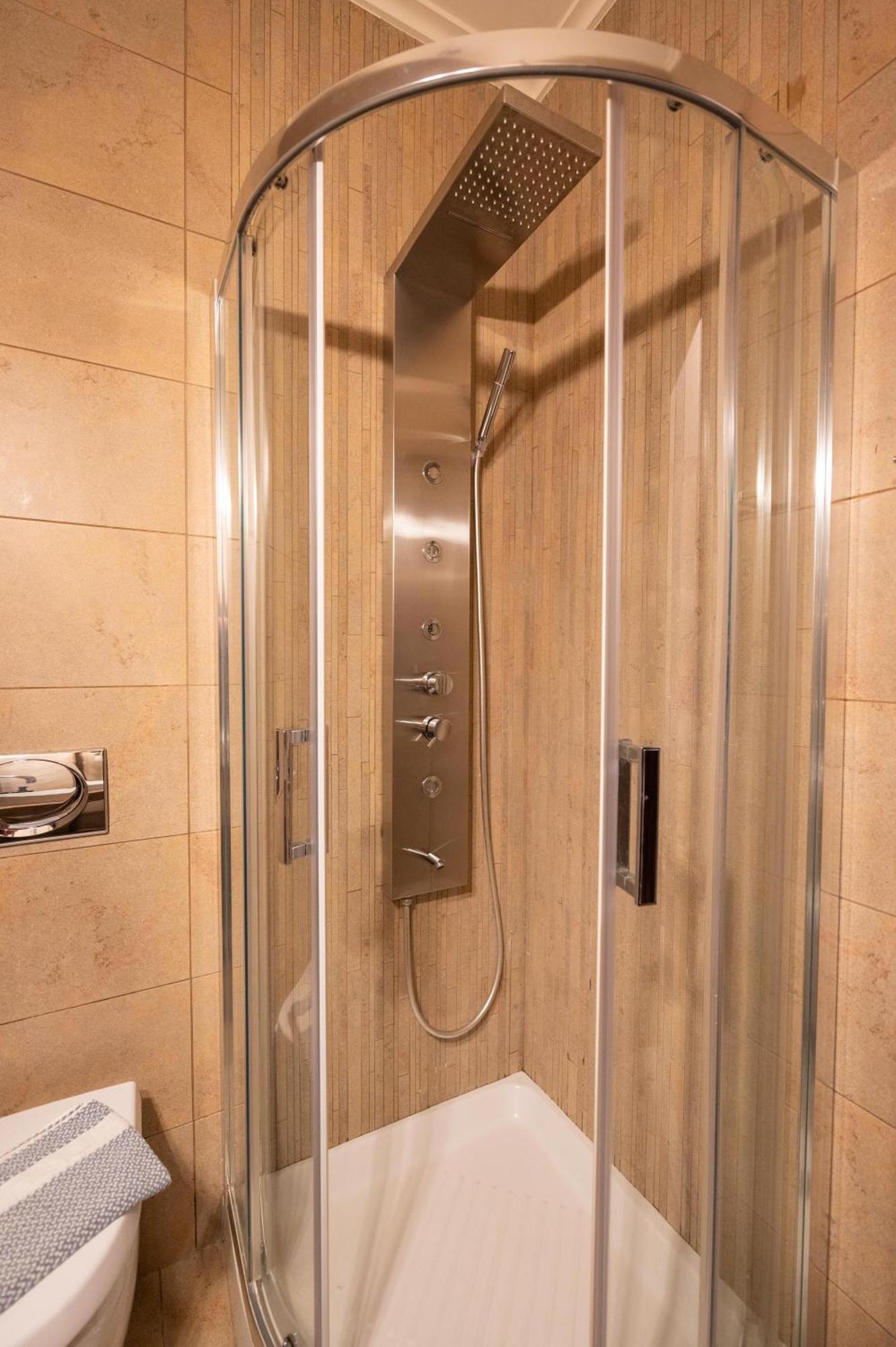 La Boheme Hotel Гитион Экстерьер фото